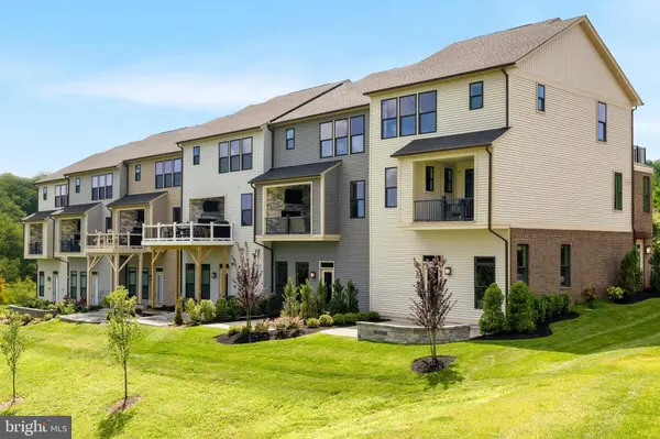 207 HICKORY HOLLOW CT, Cockeysville, MD 21030