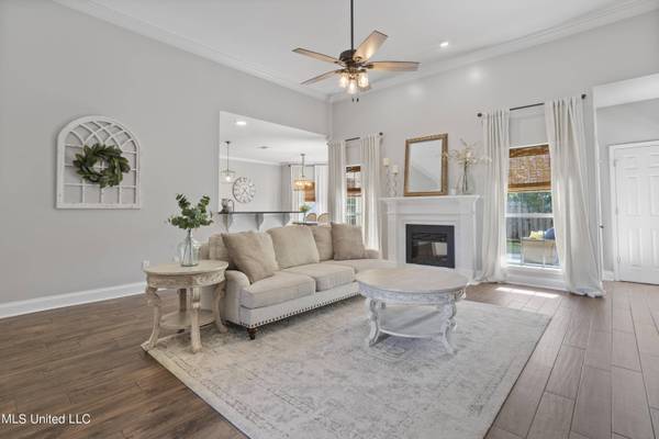 6489 Amherst Drive, Ocean Springs, MS 39564