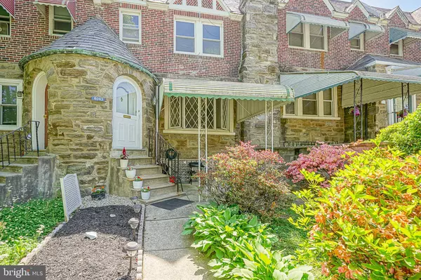 6043 N 12TH ST, Philadelphia, PA 19141