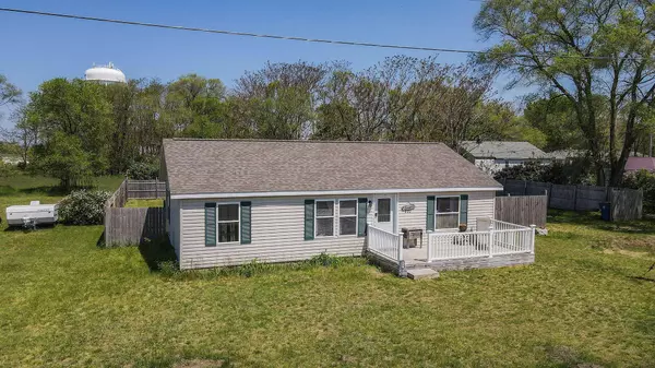 220 Grand Avenue, Manistee, MI 49660