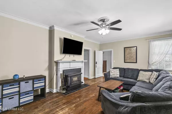 105 Pinehaven Drive, Jackson, MS 39202