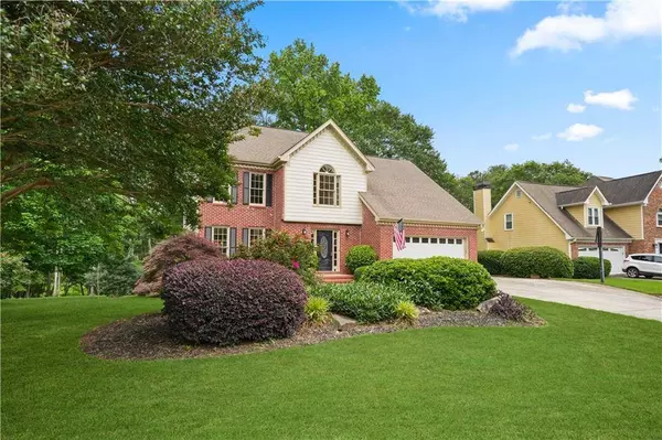 150 Channings Lake DR, Lawrenceville, GA 30043