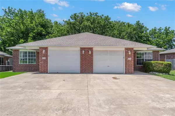 2754 Ponchartrain St #A&B, Springdale, AR 72764