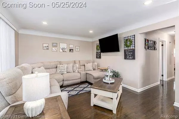 15817 ANGELIQUE Avenue, Allen Park, MI 48101