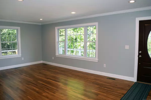 142 Silver Hill Road, Ansonia, CT 06401