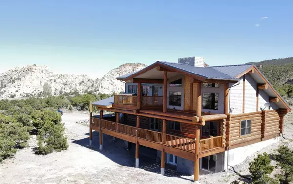 630 E Bullberry LN, Teasdale, UT 84773