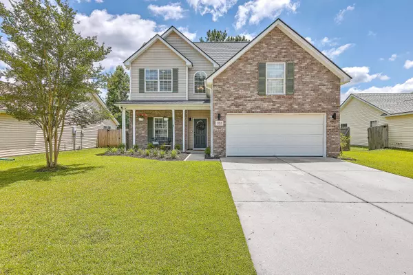 222 Everwood Ct, Moncks Corner, SC 29461