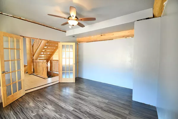 630 E Bullberry LN, Teasdale, UT 84773