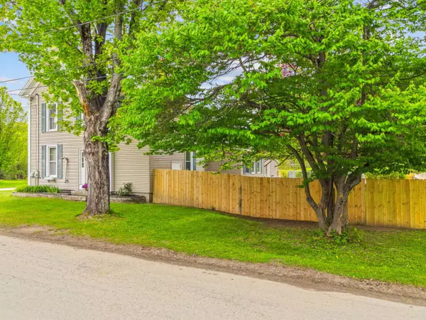 14 Milk ST, Embden, ME 04958