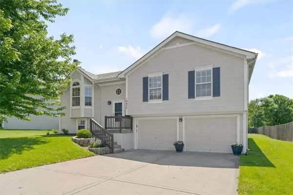 10624 N Holmes ST, Kansas City, MO 64155