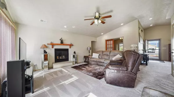 193 Sun Hawk Drive, Grand Junction, CO 81503