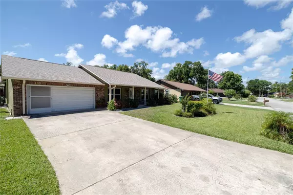 627 CHEROKEE LN, Holly Hill, FL 32117