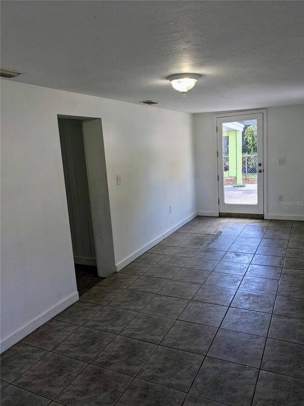 1570 28TH ST, Sarasota, FL 34234