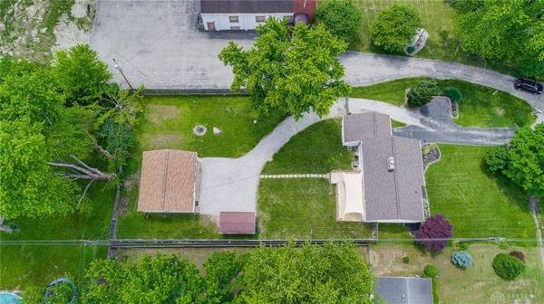 2004 La Grange Road, Beavercreek, OH 45431