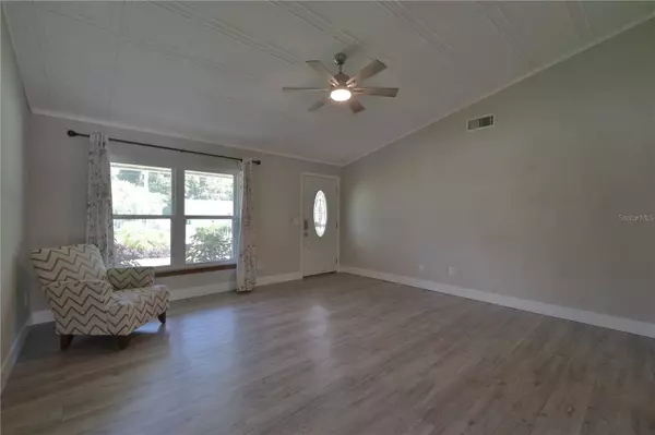 627 CHEROKEE LN, Holly Hill, FL 32117