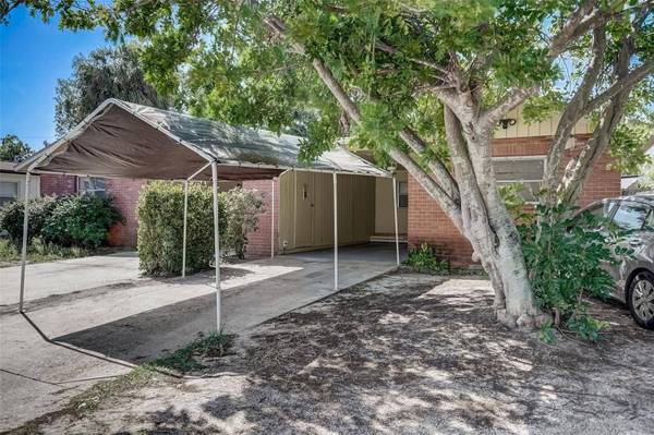 2304 60TH AVE W, Bradenton, FL 34207