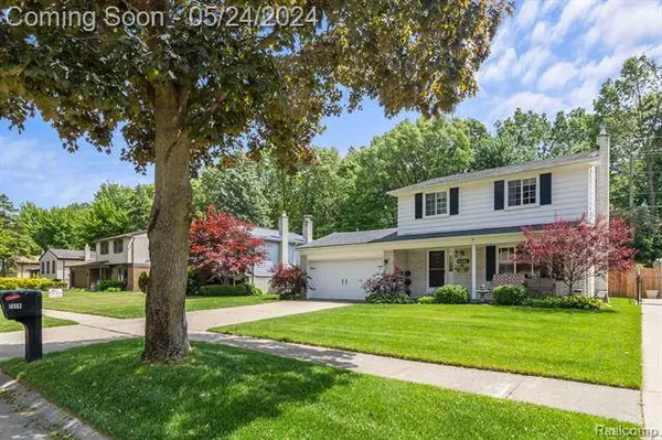 14592 Debbie Drive, Sterling Heights, MI 48313