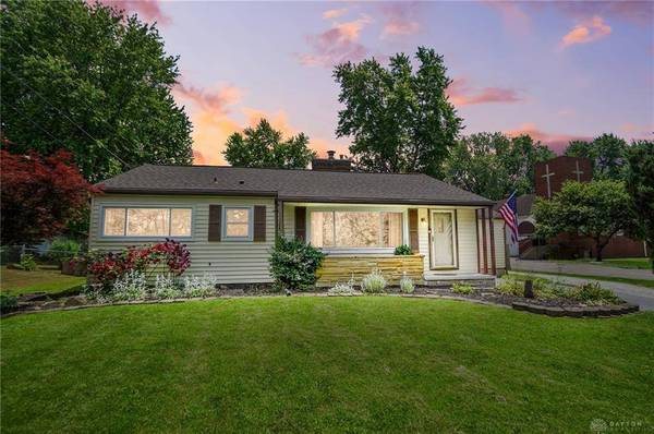 2004 La Grange Road, Beavercreek, OH 45431