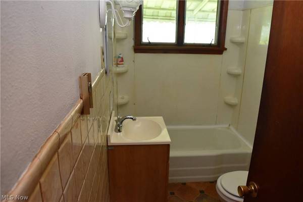 3515 Franklin ST, Bellaire, OH 43906