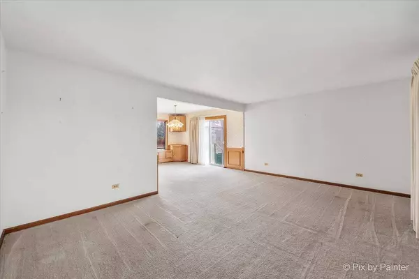 27725 S Stoney Island Avenue, Crete, IL 60417