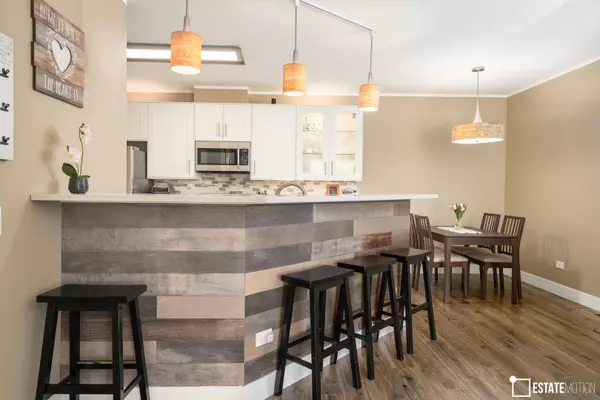 8125 Concord Lane #A, Justice, IL 60458