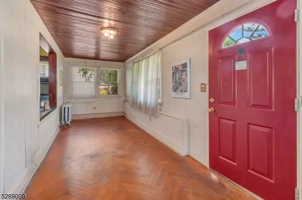 147 Bogert St, Teaneck Twp., NJ 07666