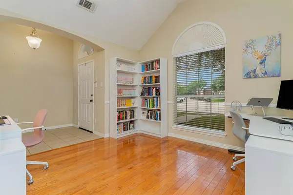 3305 Sunlight Drive, Rowlett, TX 75088