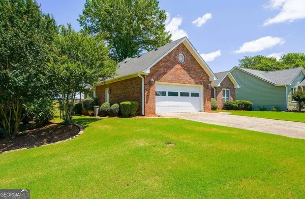 6 Saddlebrook DR, Cartersville, GA 30120