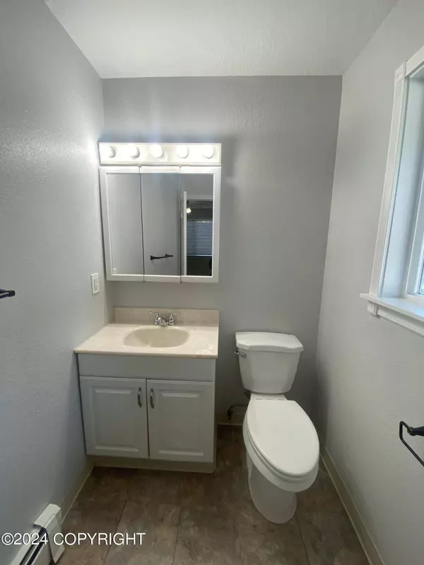 7921 Northwind AVE, Anchorage, AK 99504