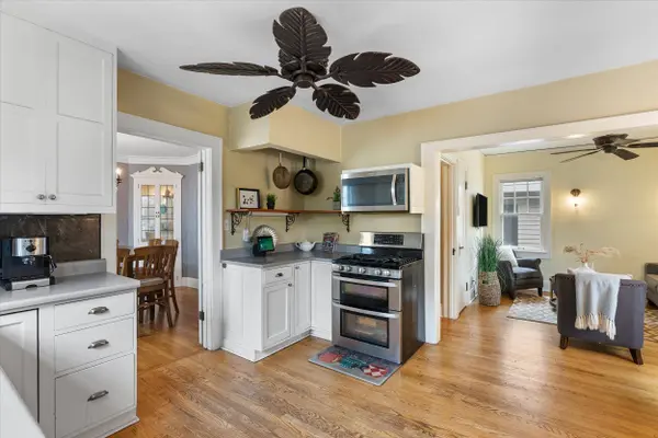 5964 N Kent, Whitefish Bay, WI 53217