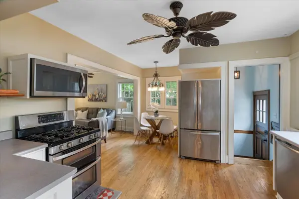 5964 N Kent, Whitefish Bay, WI 53217