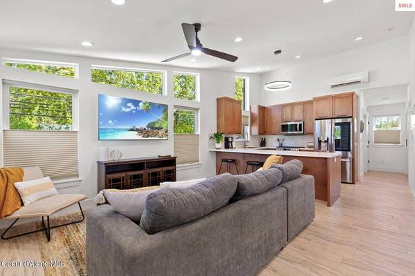 1717/1721 E Lakeside Ave, Coeur d'Alene, ID 83814