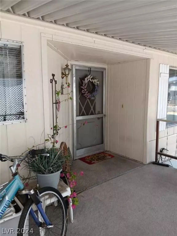 5015 S Ridge Club Drive, Las Vegas, NV 89103