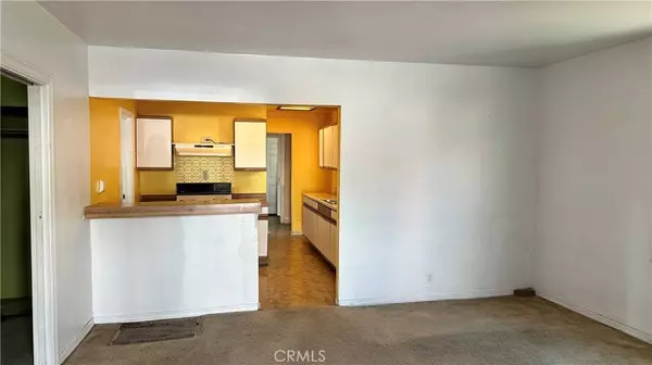 8711 Palm Ave, Orange, CA 92865