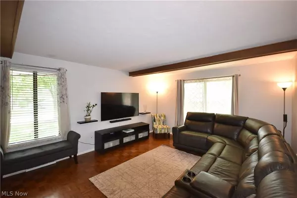 32764 Washington CT #64, Solon, OH 44139