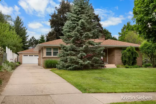 309 Lenora NW Avenue, Grand Rapids, MI 49504