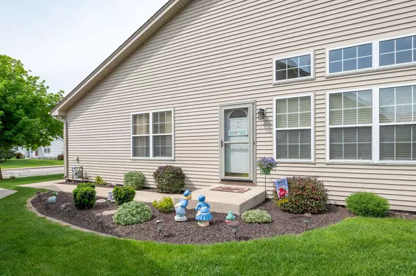 4607 Kylemore CT, Joliet, IL 60431