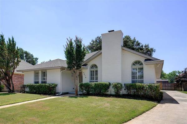 2414 Garden Park Court, Arlington, TX 76013