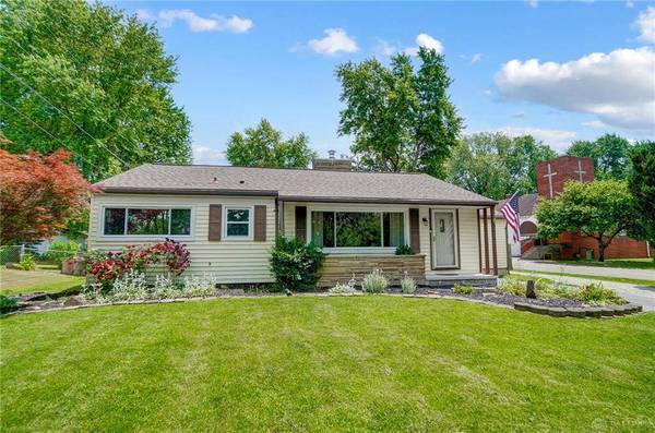 2004 La Grange Road, Beavercreek, OH 45431