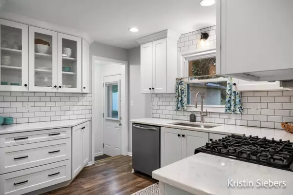 309 Lenora NW Avenue, Grand Rapids, MI 49504