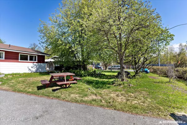 3807 W Northern Lights BLVD, Anchorage, AK 99517