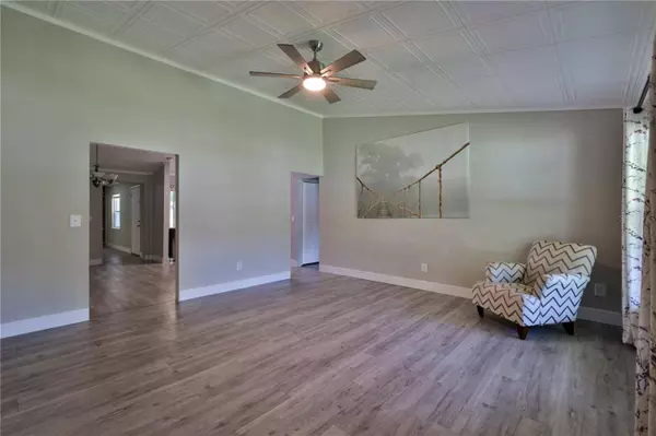 627 CHEROKEE LN, Holly Hill, FL 32117