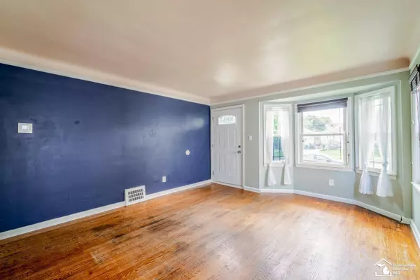 1527 WASHINGTON Street, Lincoln Park, MI 48146