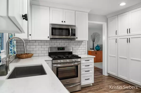 309 Lenora NW Avenue, Grand Rapids, MI 49504