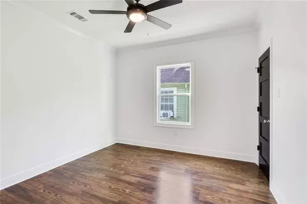 2324 26 ALLEN ST, New Orleans, LA 70119