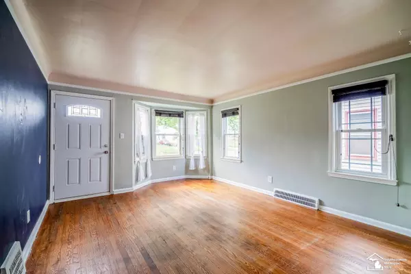 1527 WASHINGTON Street, Lincoln Park, MI 48146