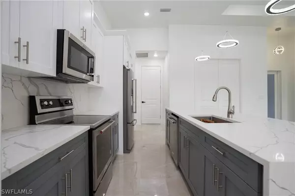 3317 59th ST W, Lehigh Acres, FL 33971