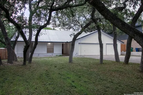 15209 SUMMERTON OAK ST, San Antonio, TX 78232-4036