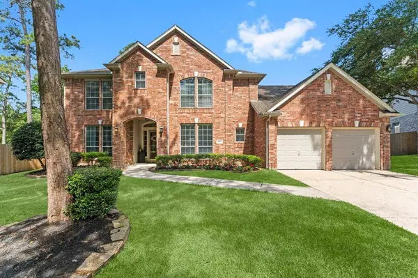 11 Barlow CT, The Woodlands, TX 77382