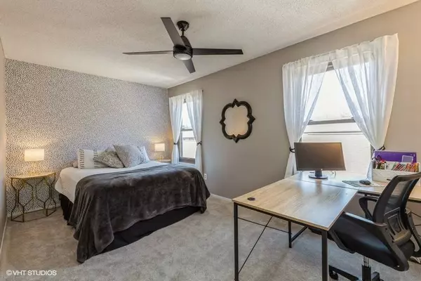 8707 Townsend Avenue #C, Urbandale, IA 50322